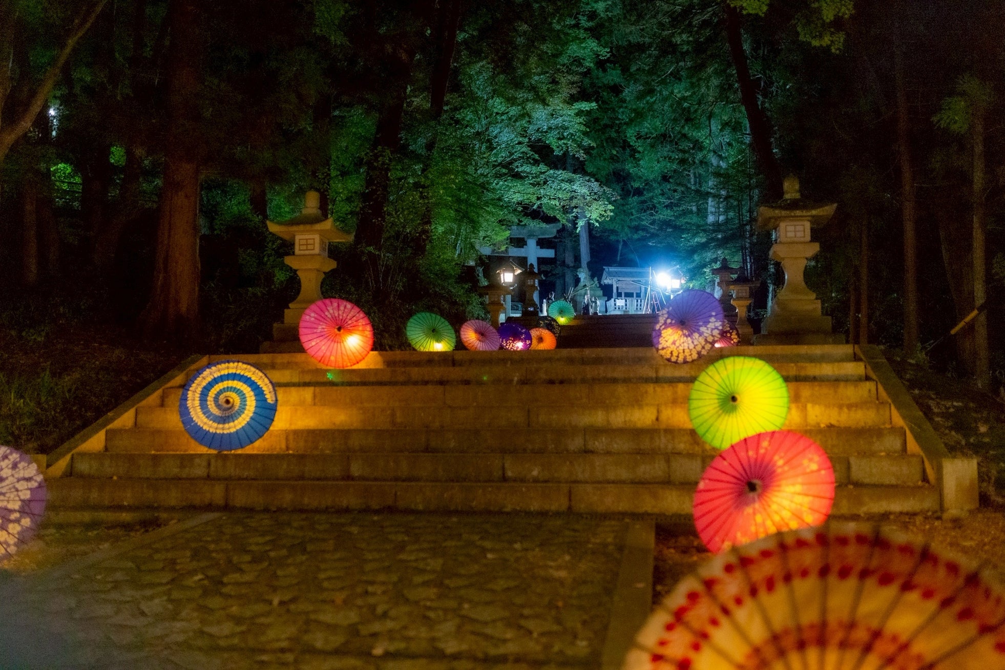 【飛騨高山・岐阜県高山市】飛騨高山の秋を彩る幻想的な光景 「日枝宵灯もみじ祭」11月1日から開催