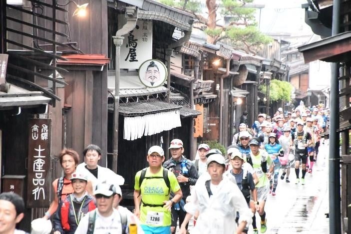 昨年の大会の様子（古い町並）
