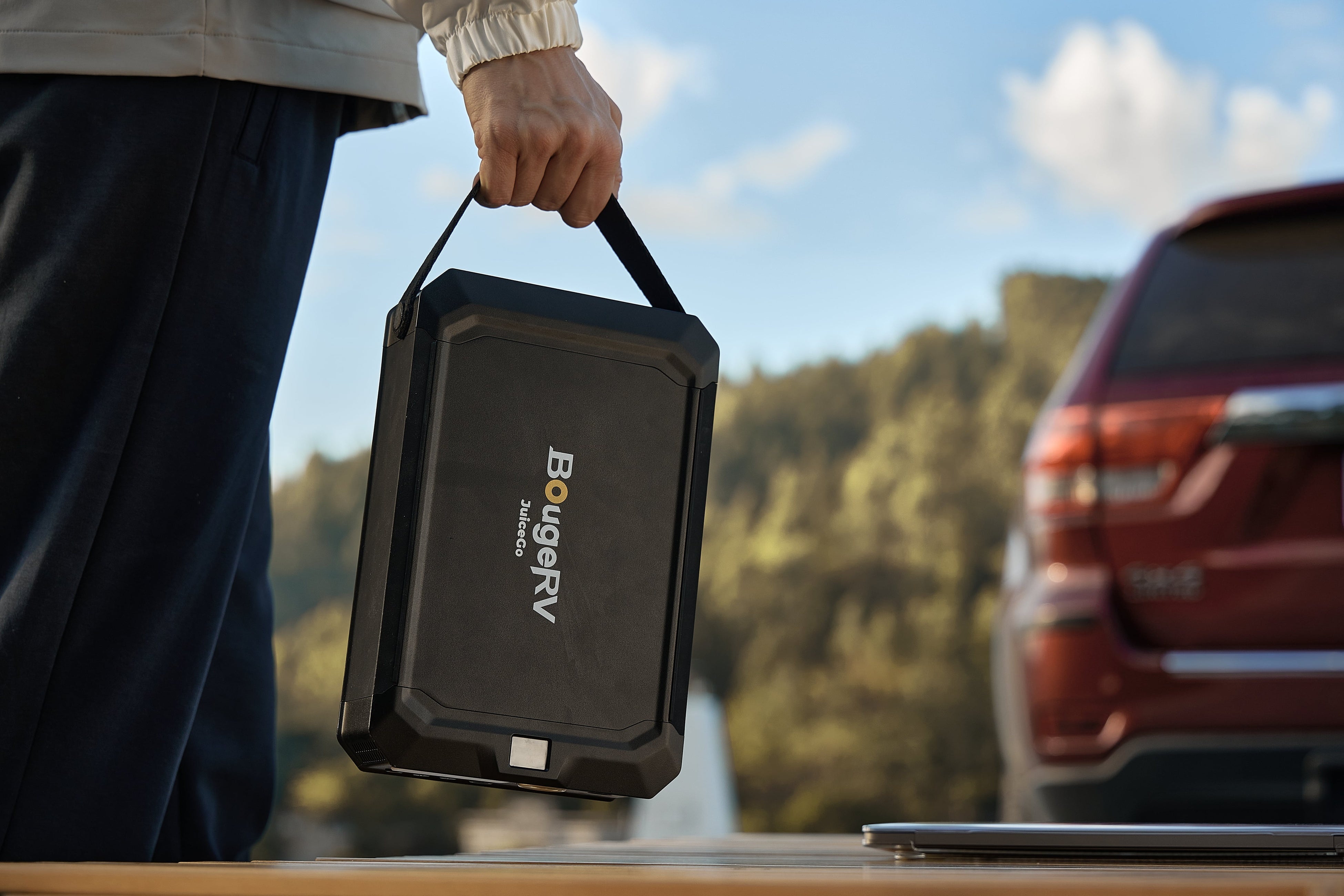 BougeRV JuiceGo ポータブル電源 BougeRV、“ブックサイズ”のポータブル電源「JuiceGo」。厚さ6.6