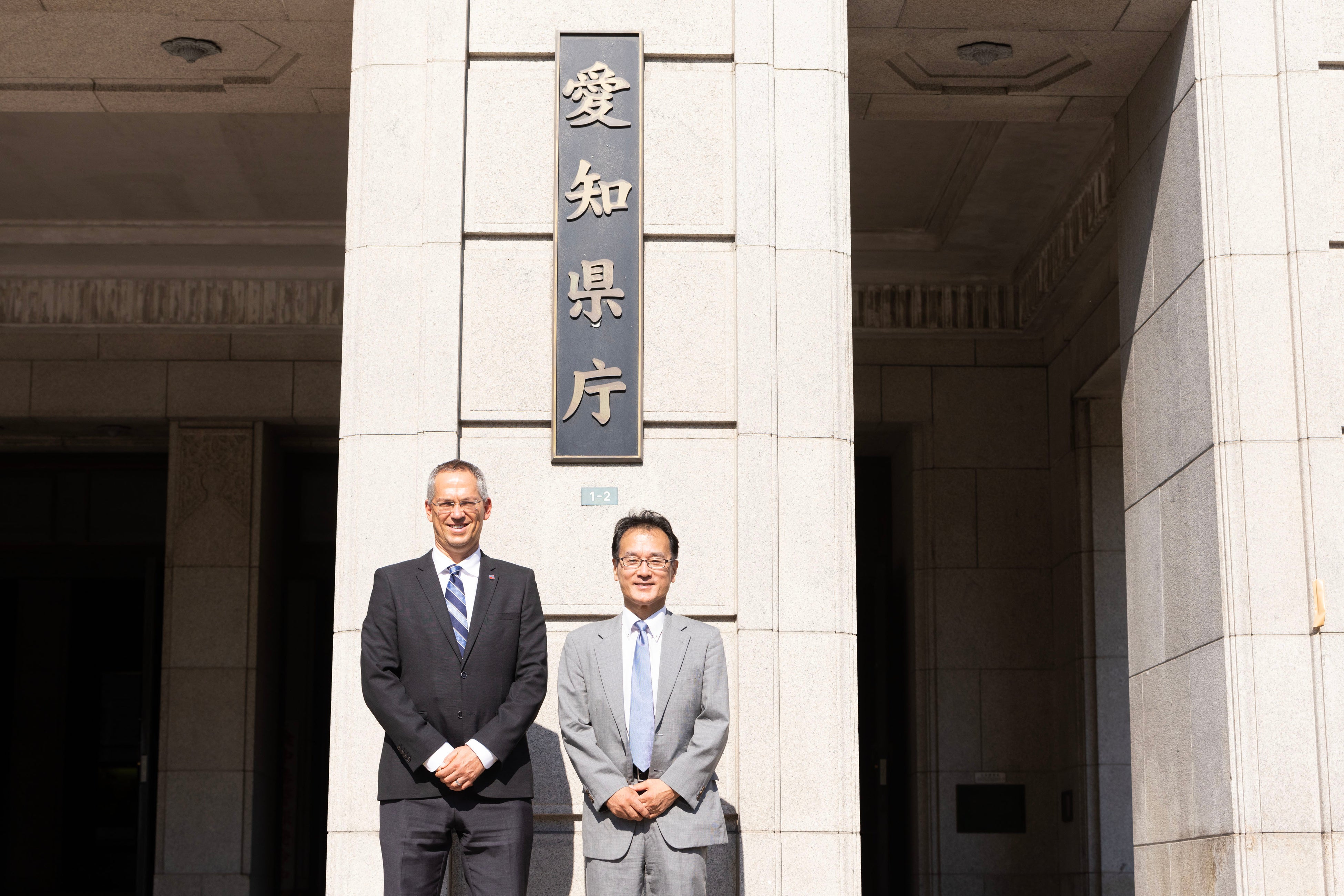 4日 愛知県庁記者クラブにて発表会を実施（左：Dan Rivlin 右：荒井 秀典）