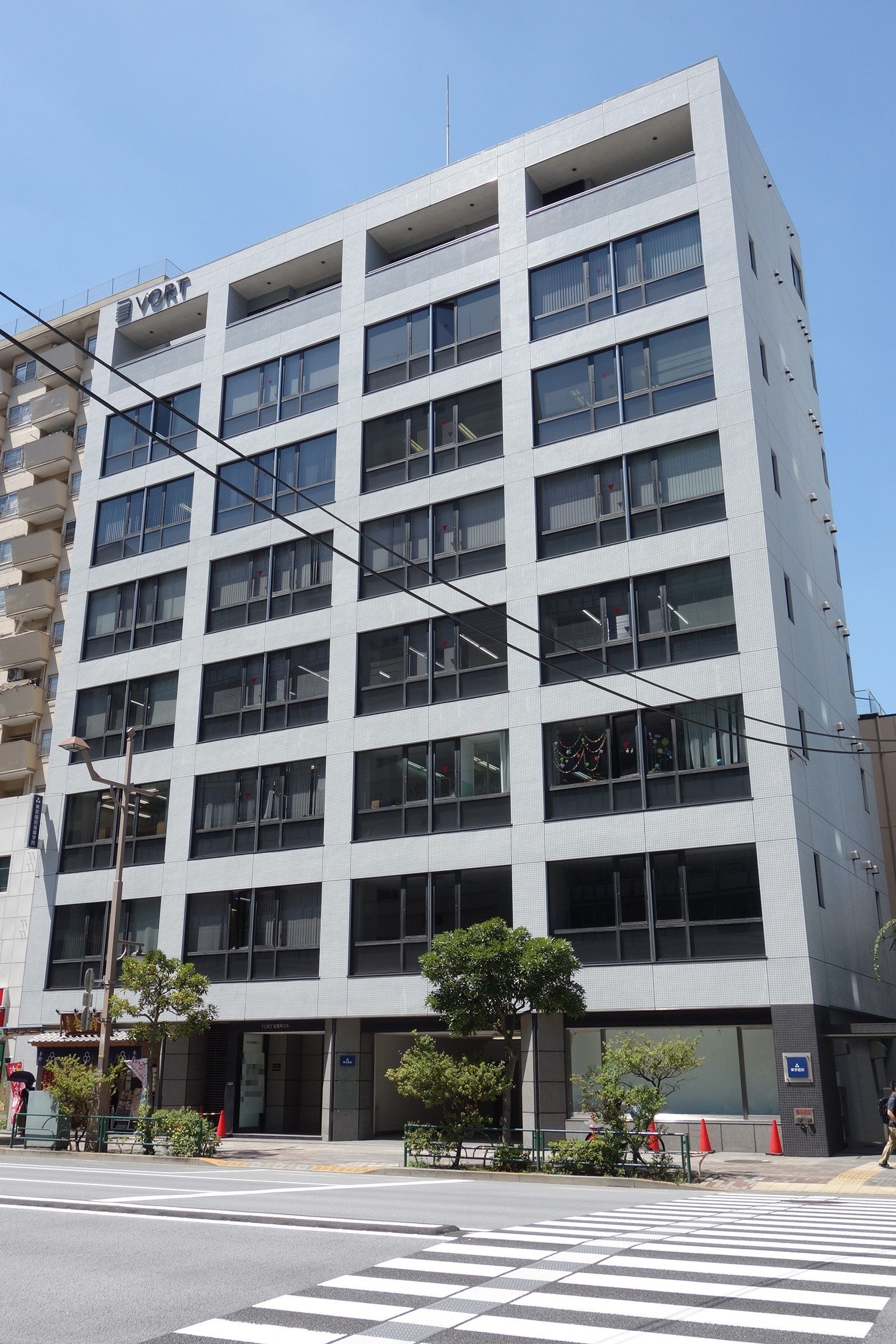初の当社ブランド「VORT東陽町ビル」外観※2021年6月