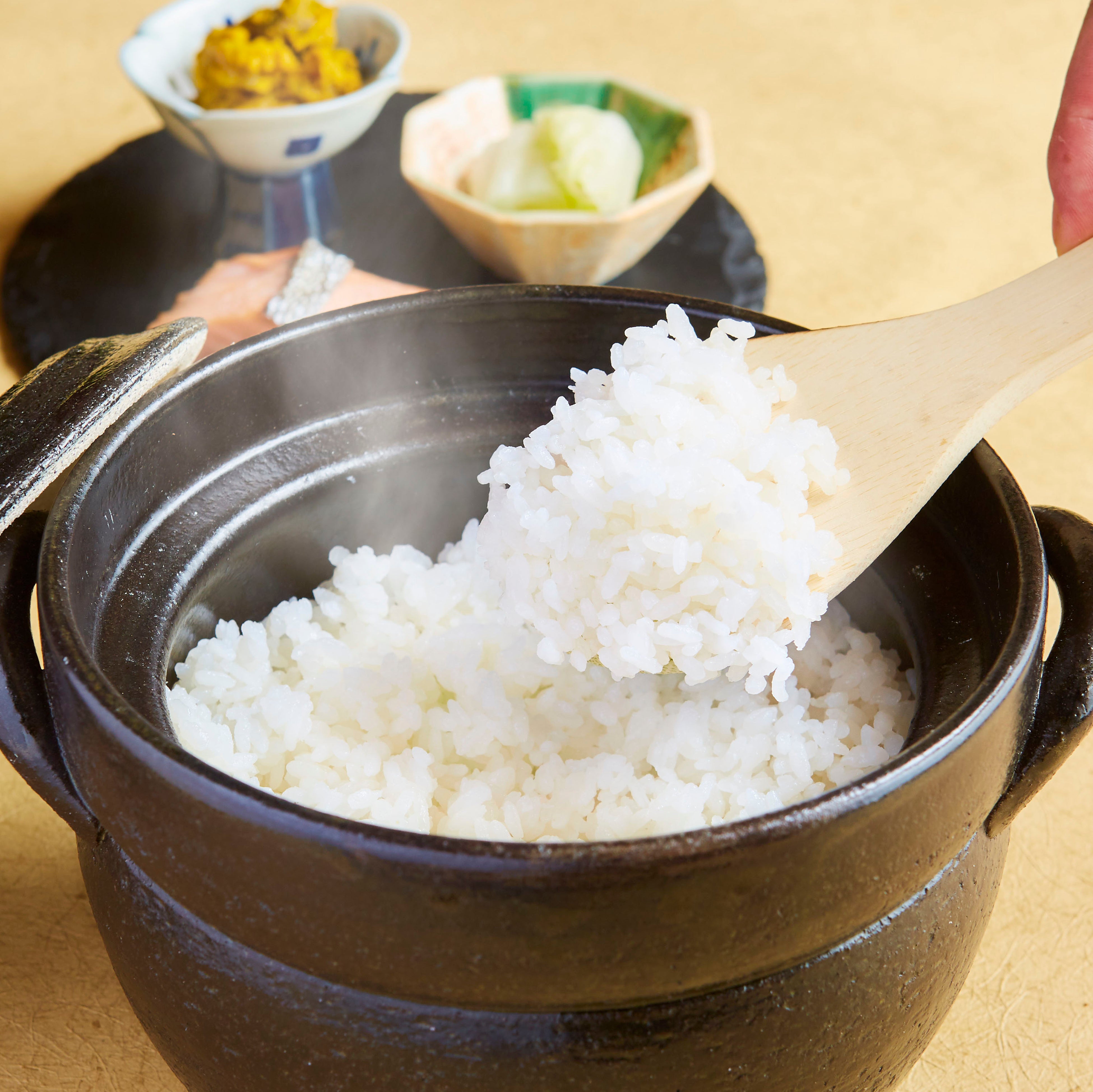 新潟のコシヒカリを使用した土鍋ご飯