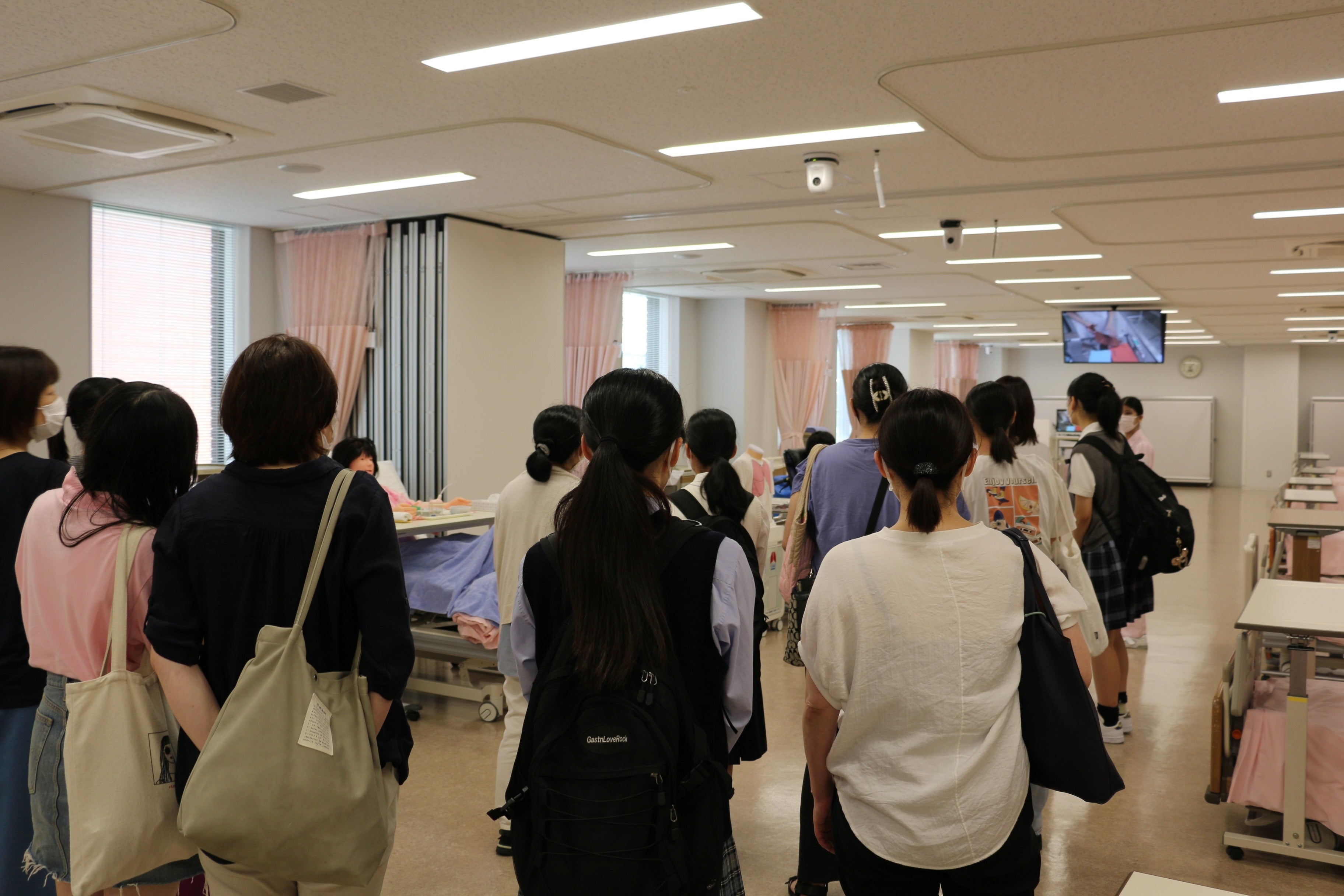 看護学部オープンキャンパス施設案内7月31日実施