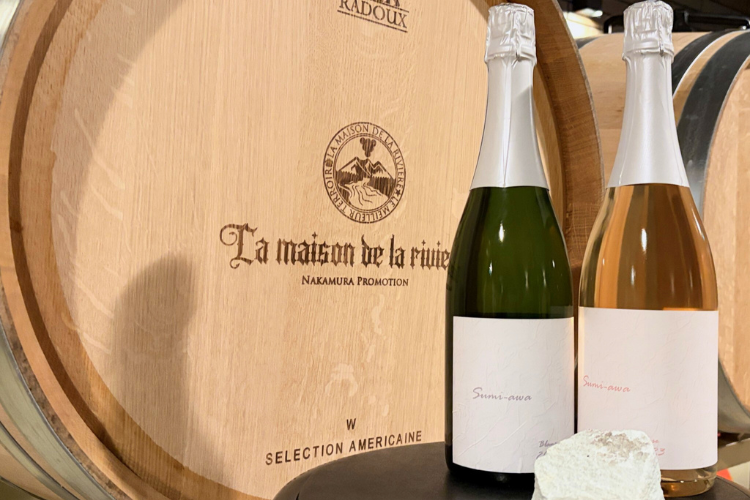 オリジナル北海道産スパークリングワイン「澄泡 Sumi-awa」を業務店