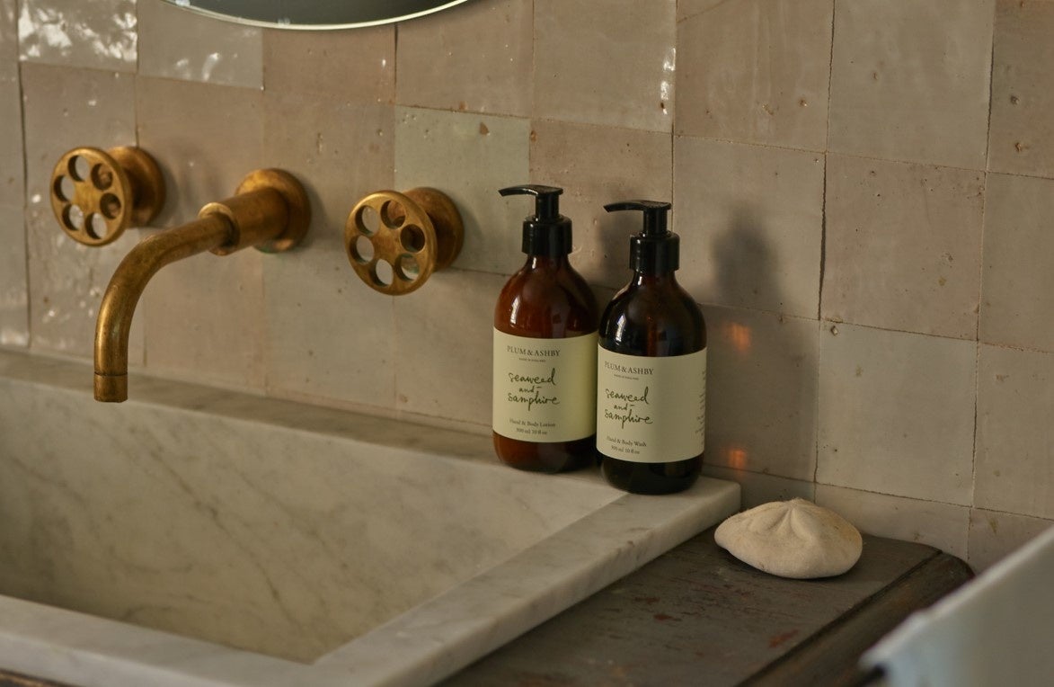 容量：300ml 金額：5,500円（税込）