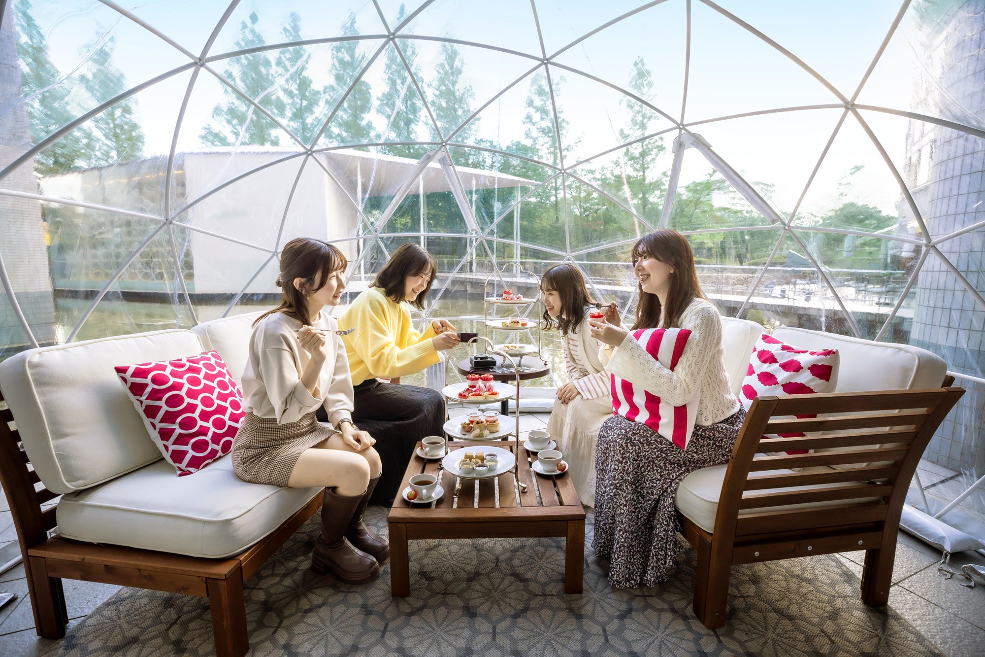 イグルーにてアフタヌーンティー