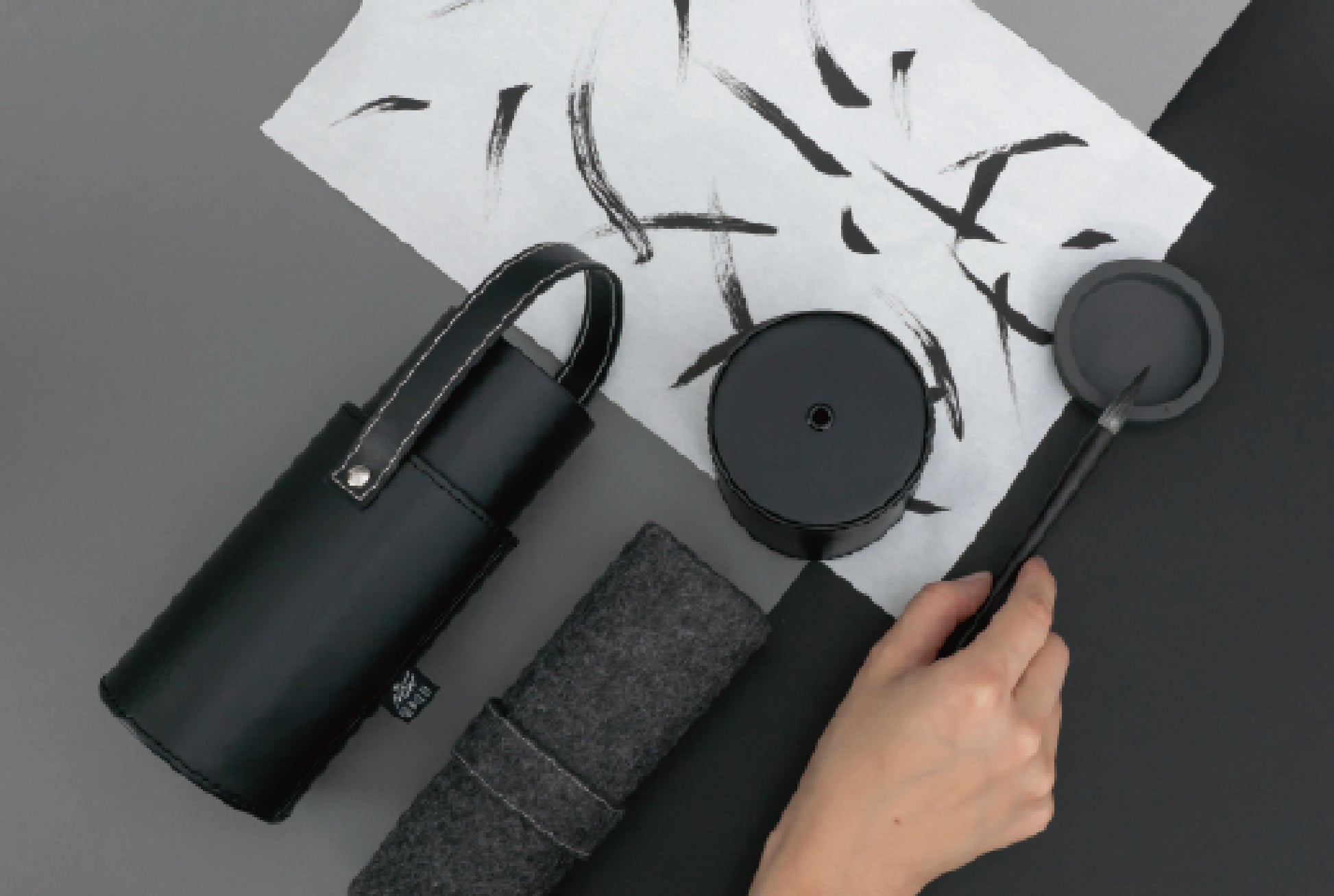 09_NOW4Design｜コンパクトに収納する書道セット「小墨器」