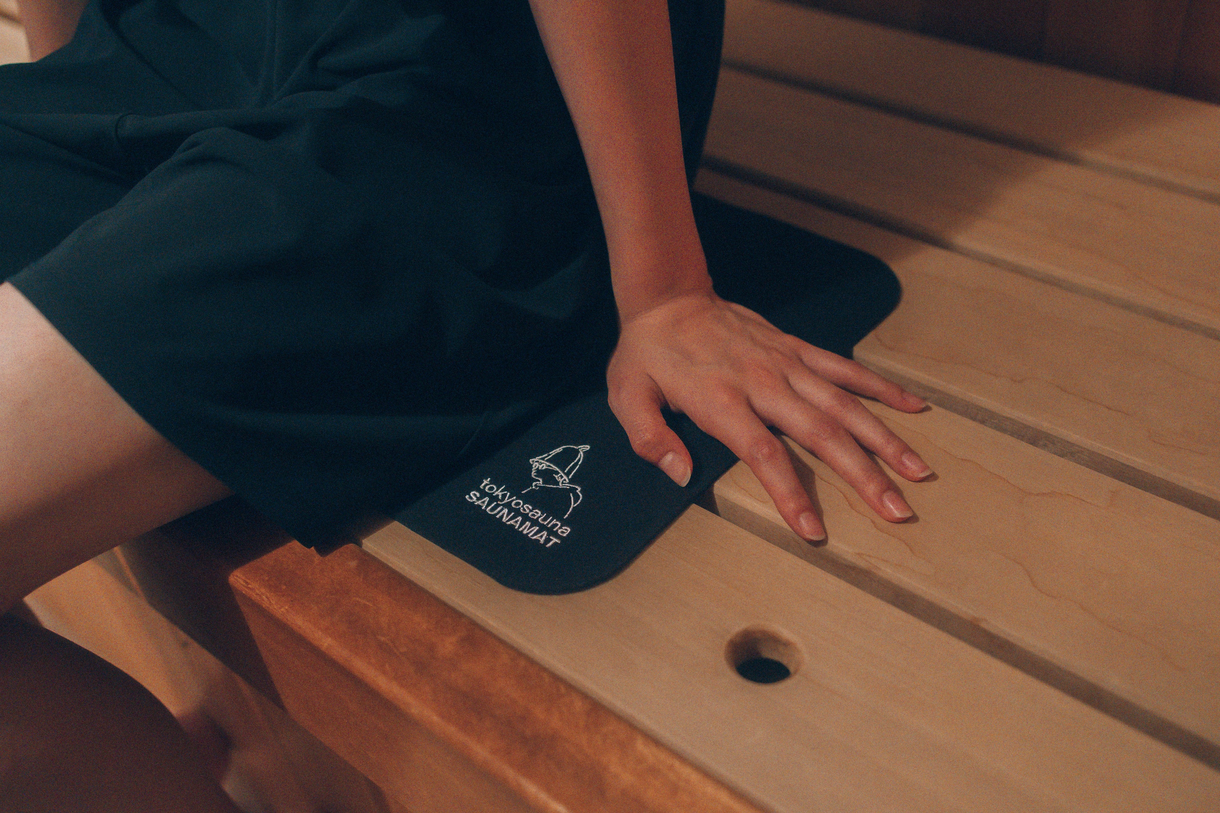 tokyosaunaサウナハット＆マット Amazon | tokyosauna (トーキョーサウナ) サウナマット 折り畳み
