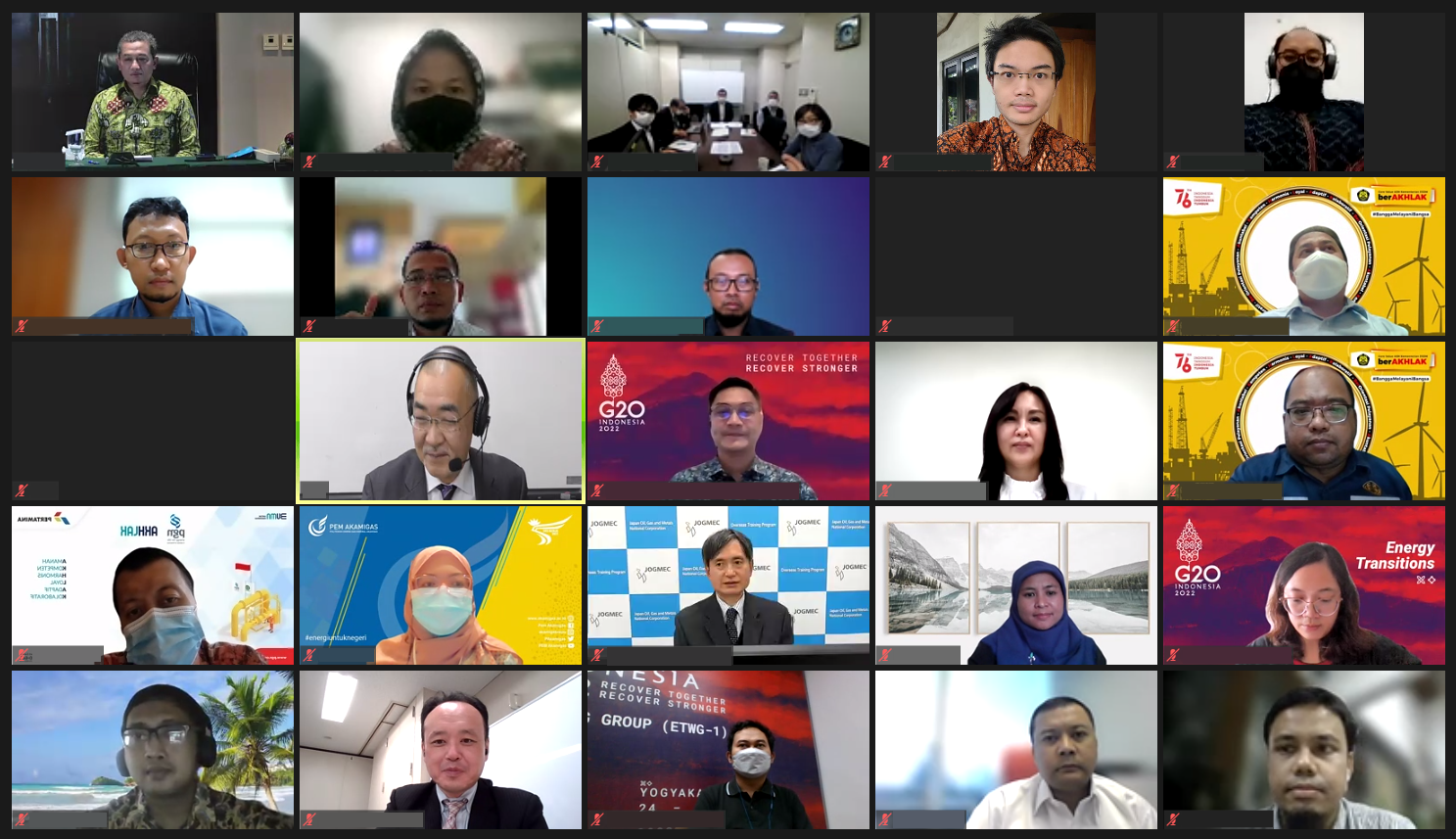 参加者による記念撮影