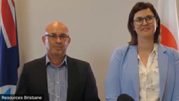 QLD州政府 資源省　Carlye Sycz 氏（向かって右側）　Darren Moor 氏（向かって左側）