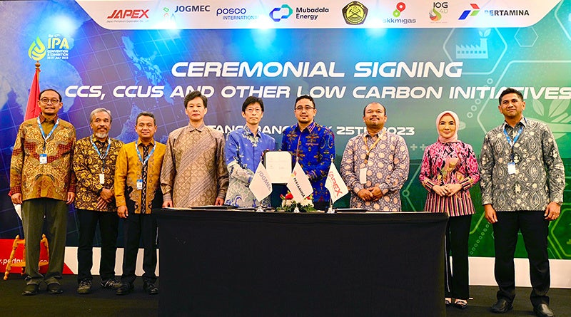 JSA署名式の様子