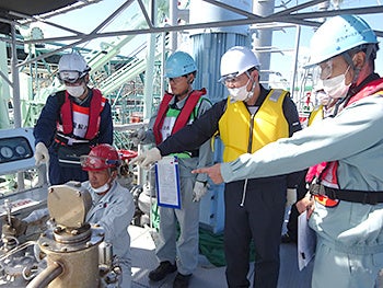 内航船上での移送数量確認