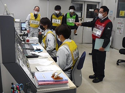 放出訓練開始指示