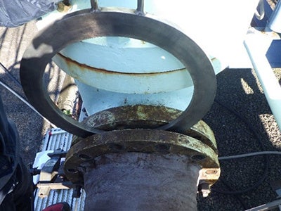 配管仕切板の開放