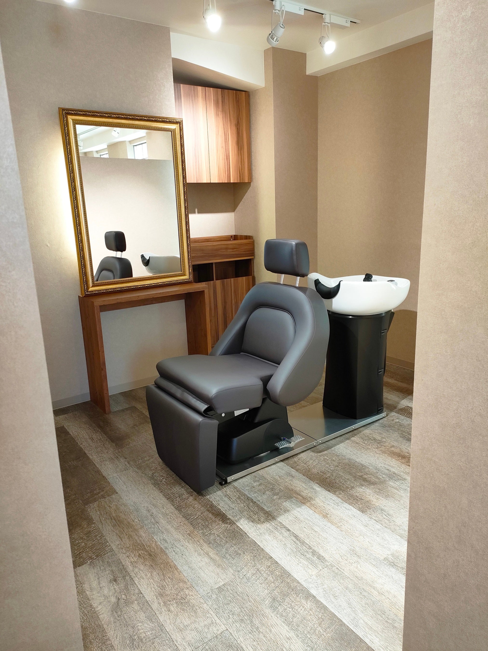 「FOR AC Fairydom」店舗写真