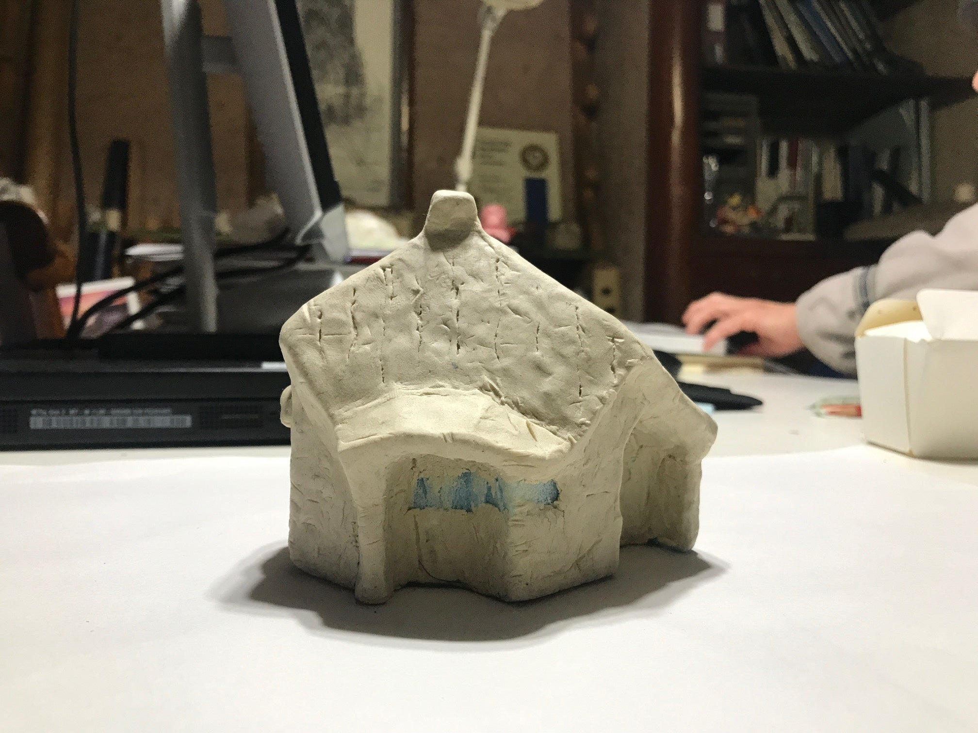 暖かみのある粘土模型