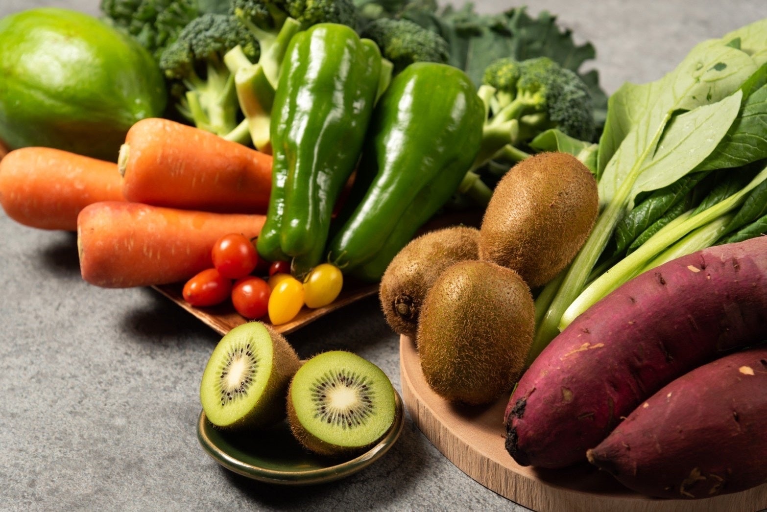 結の市で育てられた野菜や果物 商品イメージ