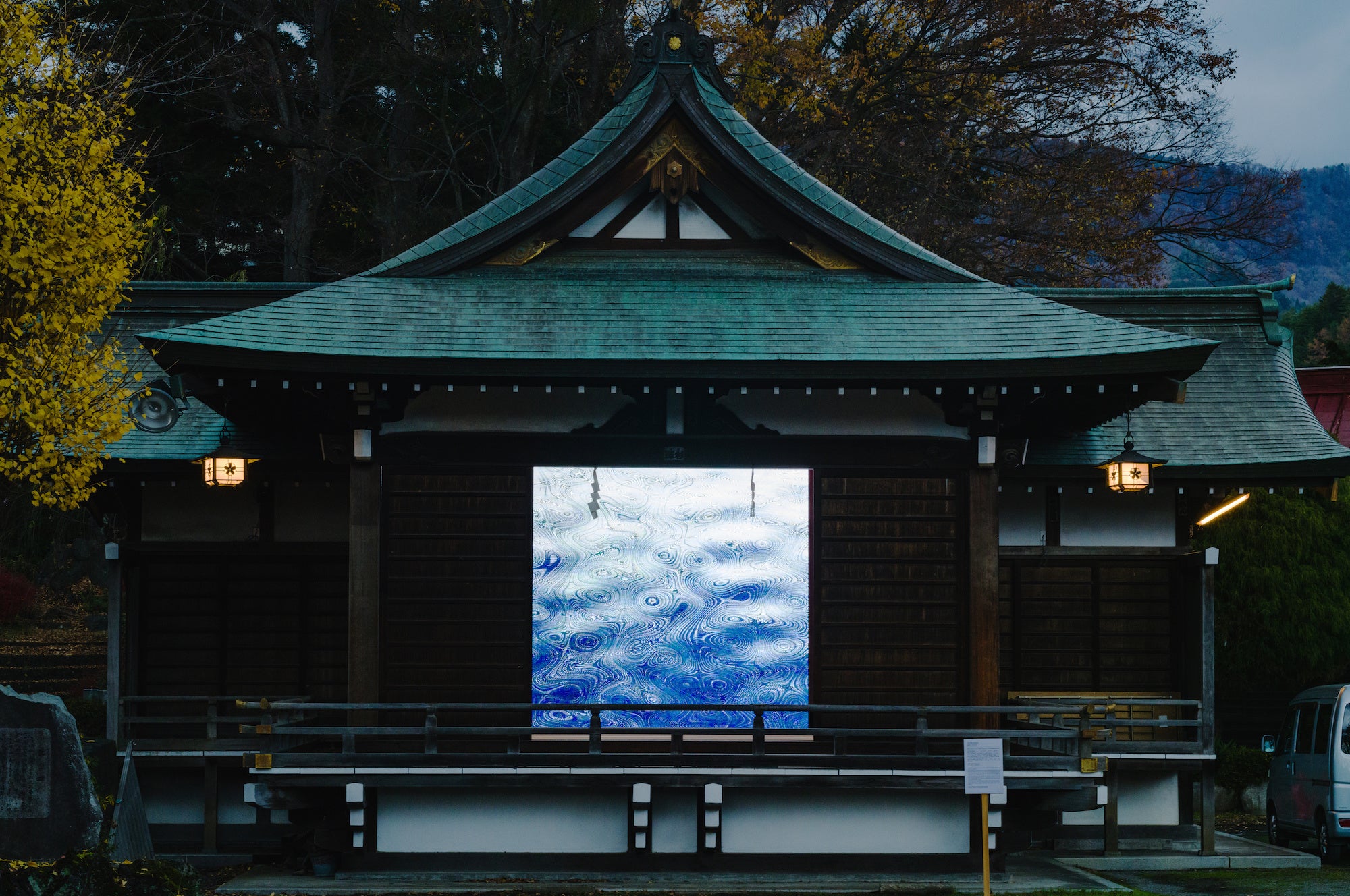 FUJI TEXTILE WEEK 2022 出展作品 《The Silk in Motion》落合陽一 撮影 吉田 周平