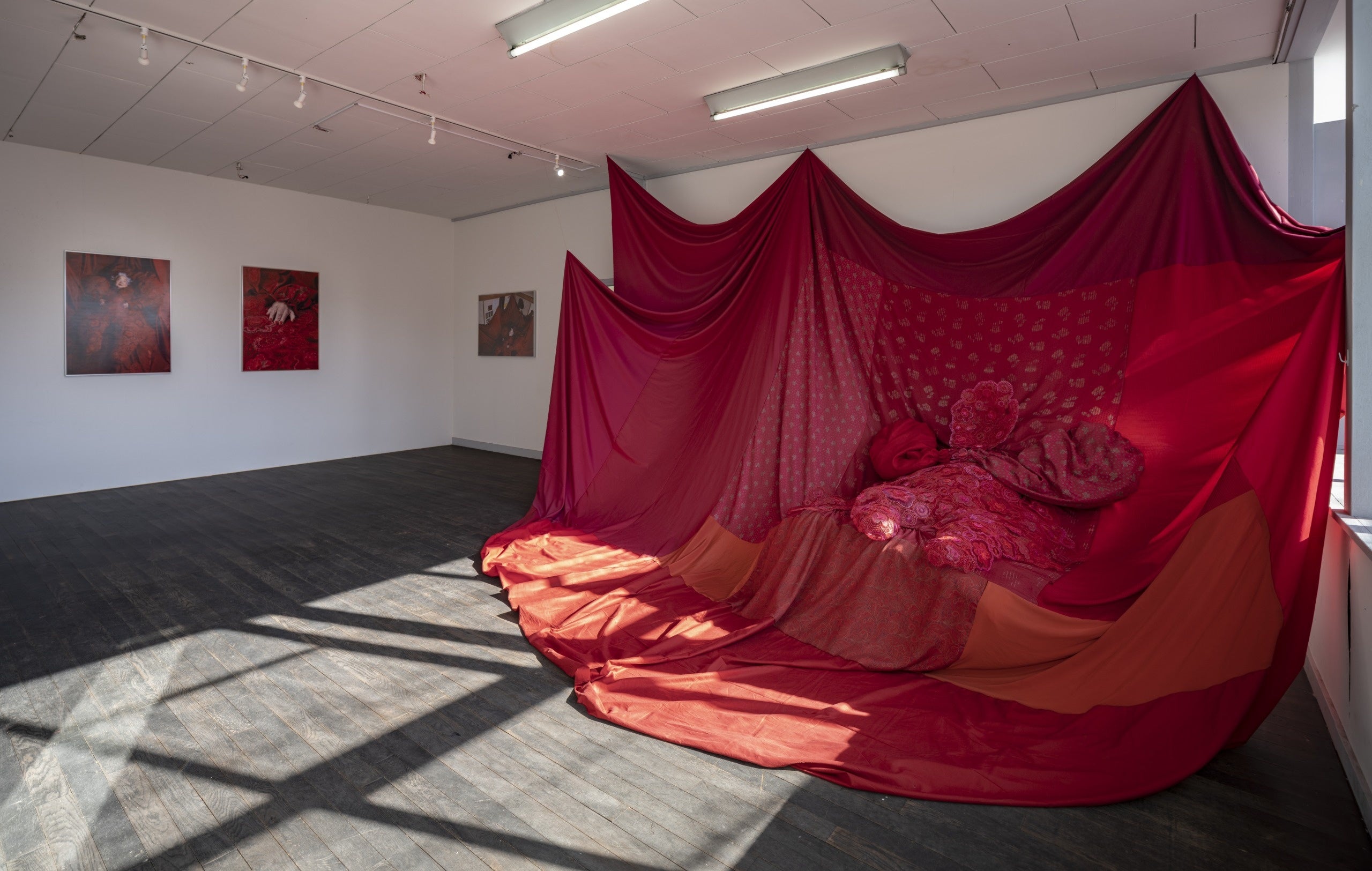 津野青嵐 《ねんねんさいさい》