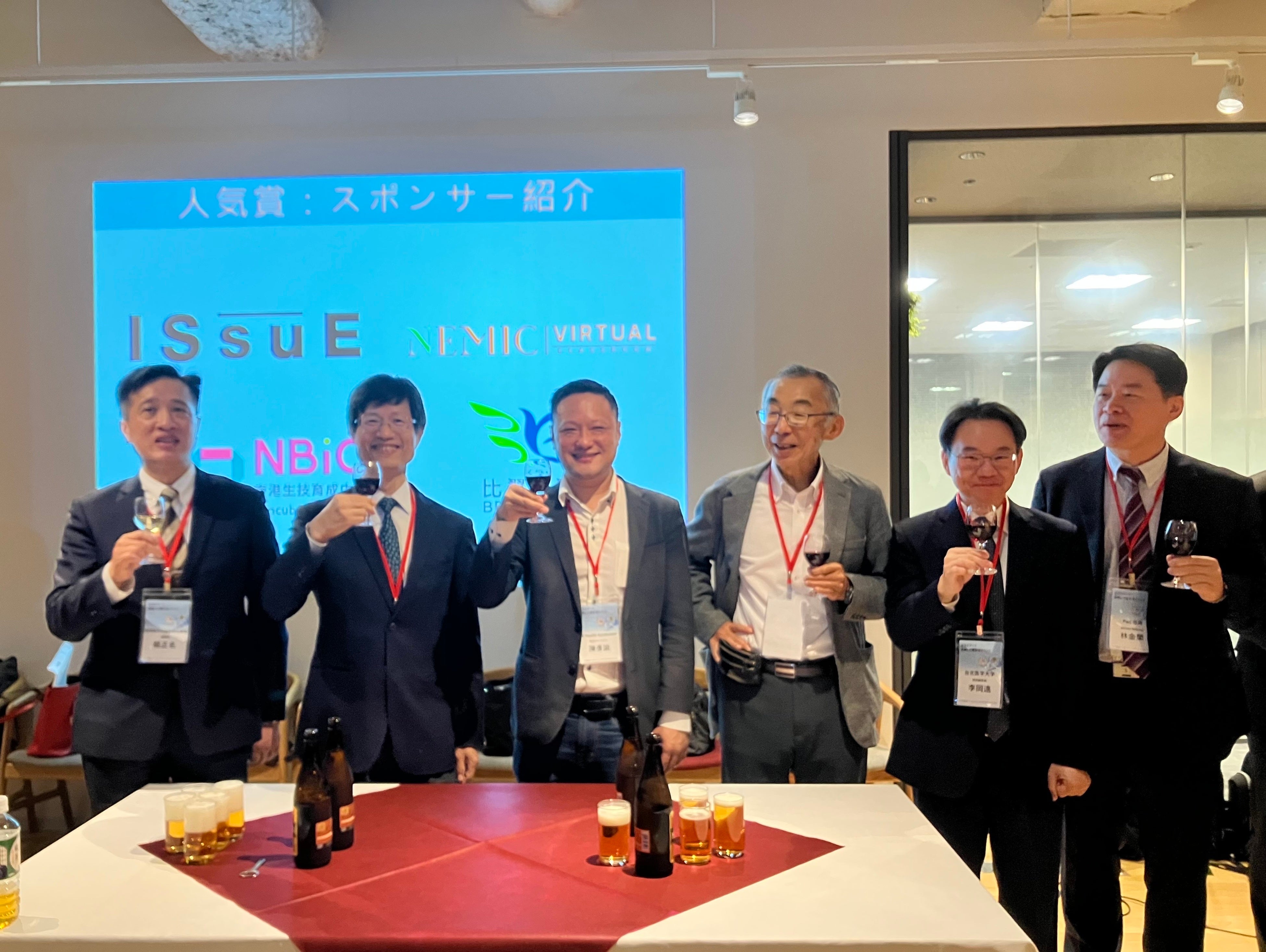 画像説明左から右： 経済部中小及新創企業署副署長 陳秘順 経済部中小及新創企業署副組長 楊正名 Be Health 執行パートナー Arthur Chen 株式会社ロッキングホース 代表取締役 森部好樹 台北医学大学 研究副学長 李岡遠 PwC台湾 パート