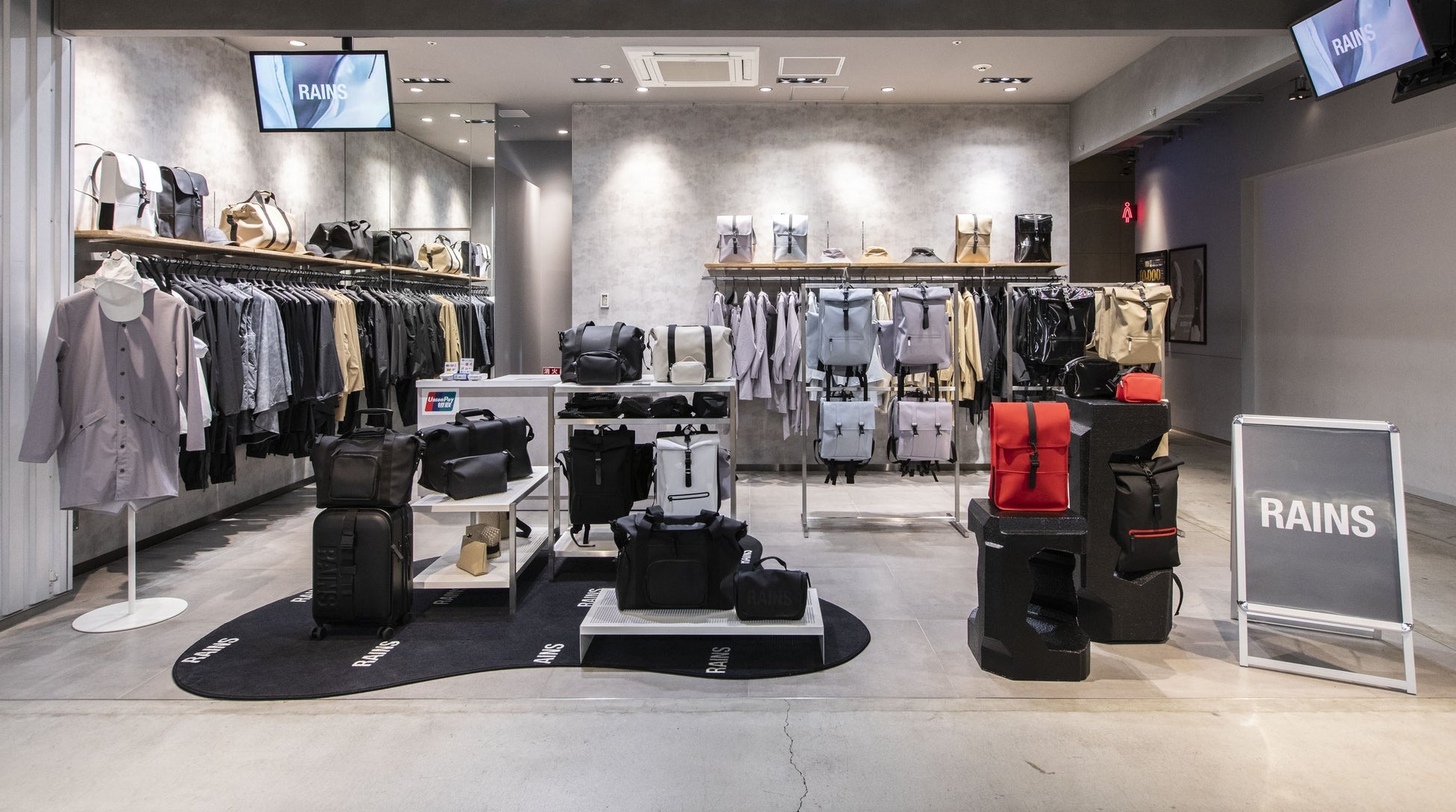 POP UP STORE