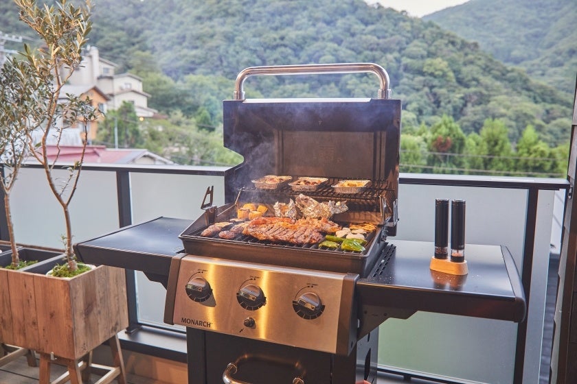 ガスグリルはプロ愛用のブロイルイルキング