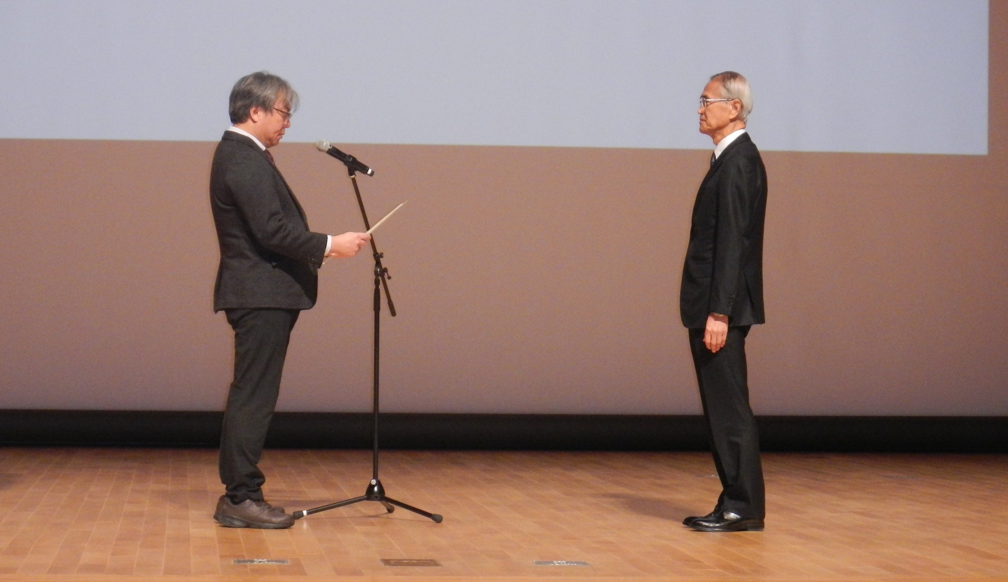 東洋建設】当社研究顧問の磯部雅彦博士が「海岸工学論文賞」を