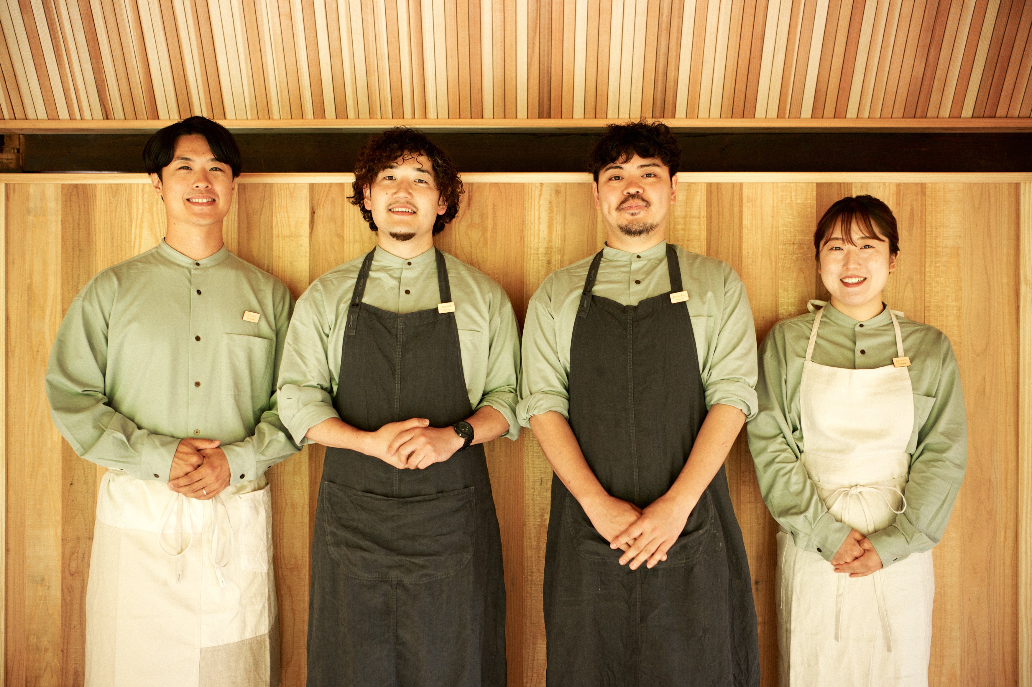 ©︎Daisuke Takashige｜Satologueスタッフ（左から秋山、髙波、駒ヶ嶺、末水）