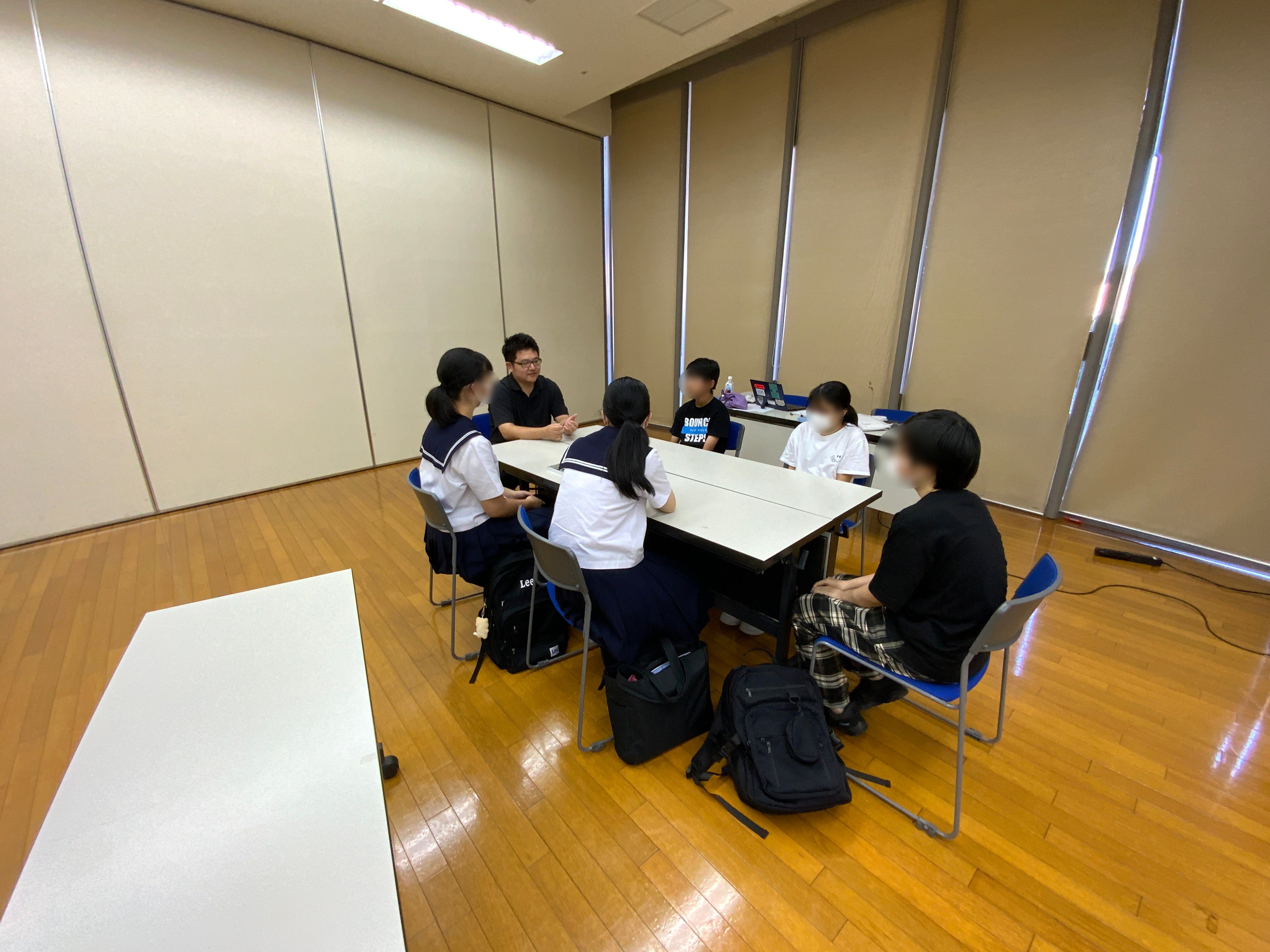 ▲東大生との座談会の様子