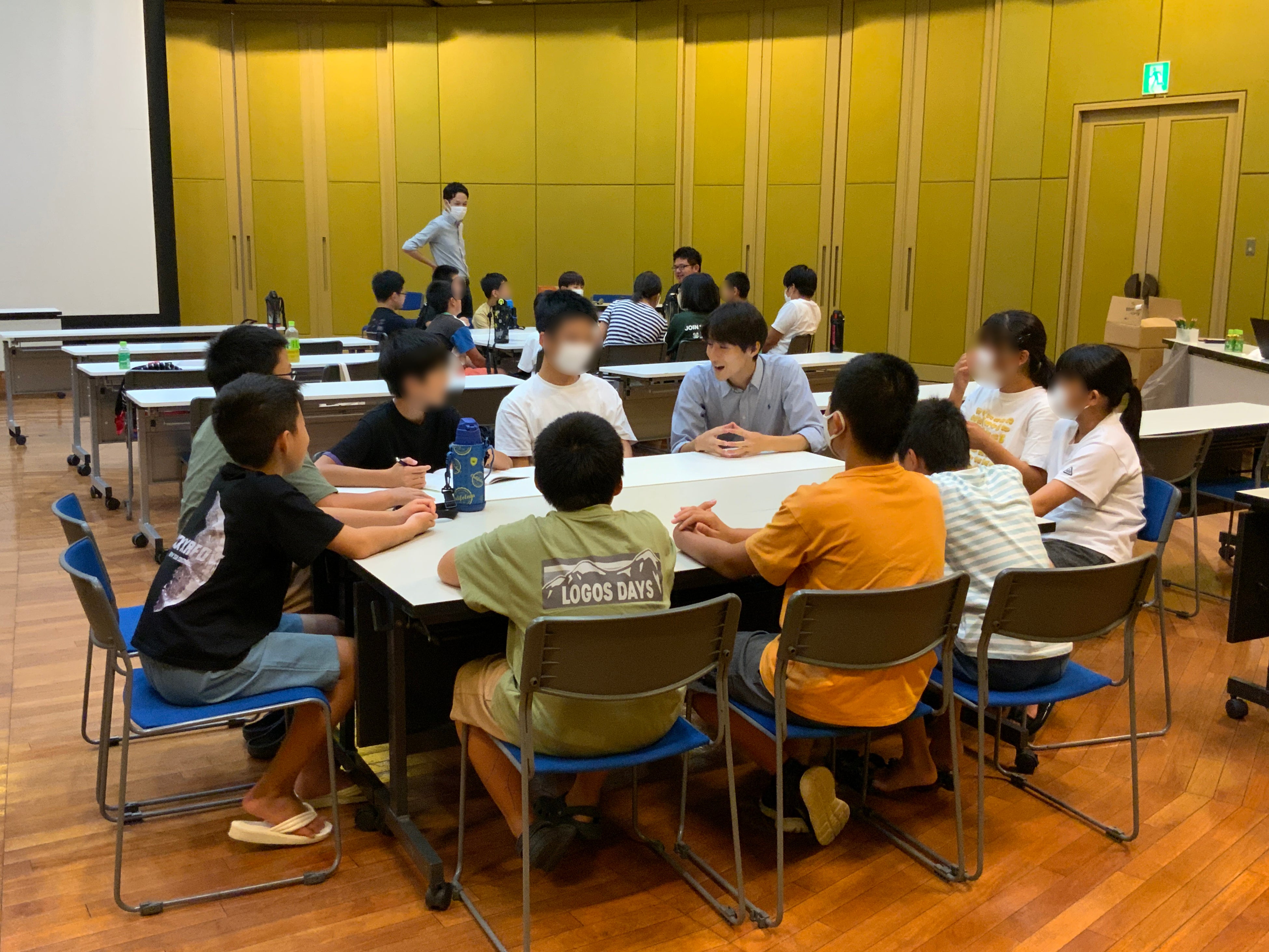 ▲東大生との座談会の様子