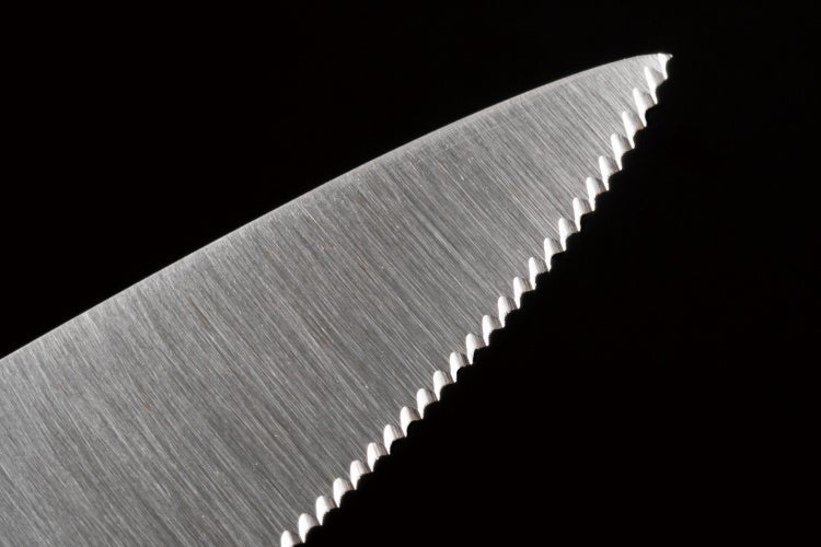 セレーションナイフの刃先