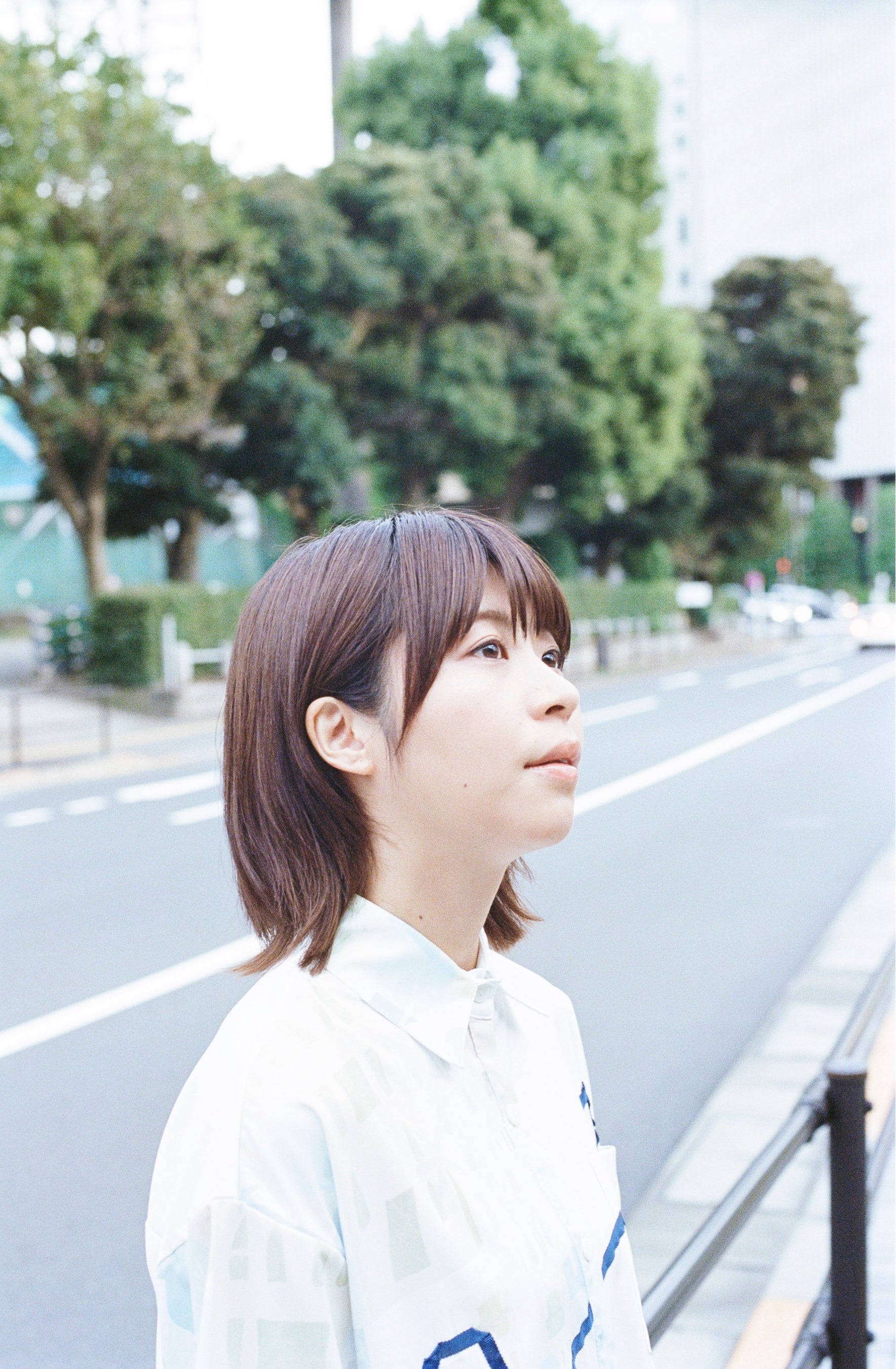 写真：石田真澄　衣装協力 LONDA