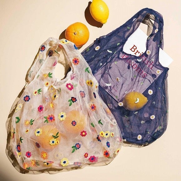 2021年発売の「いい香りがしそうな 軽やか気分のふんわり刺しゅうチュールプチバッグの会」