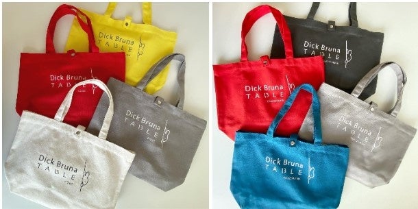 左：神戸限定のロゴ帆布トートバッグ　右：横浜限定のロゴ帆布トートバッグ