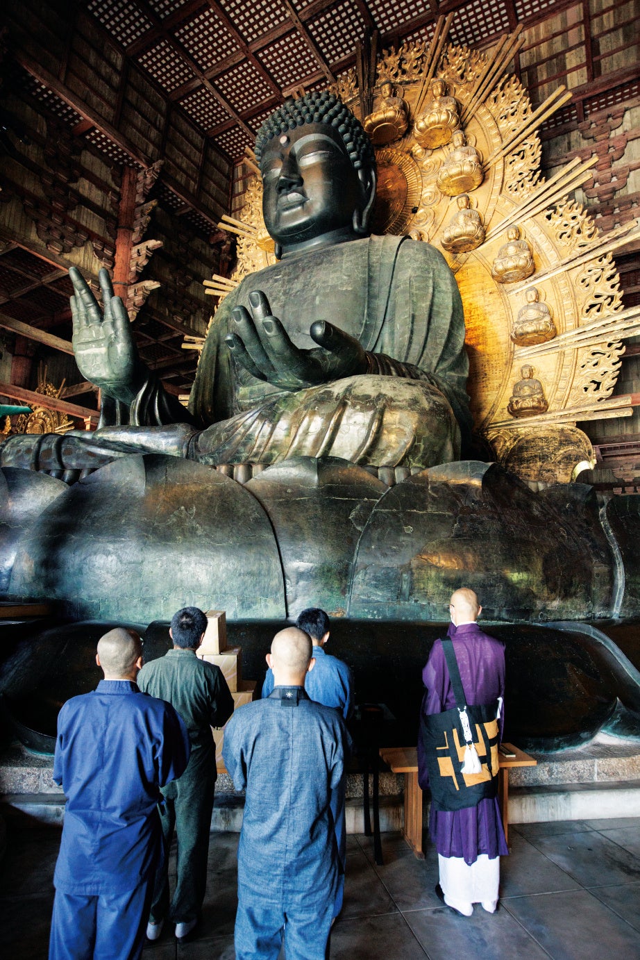 全国のお寺で読経する