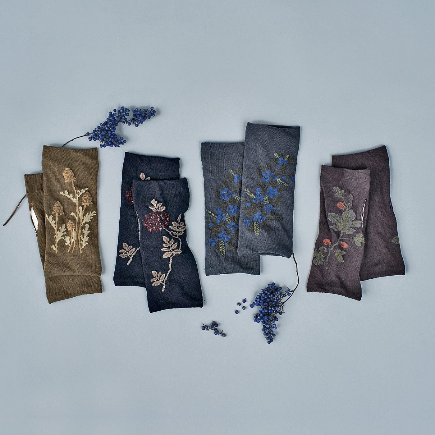 〈artichoke〉、〈elderberry〉、〈juniperberry〉、〈fig〉