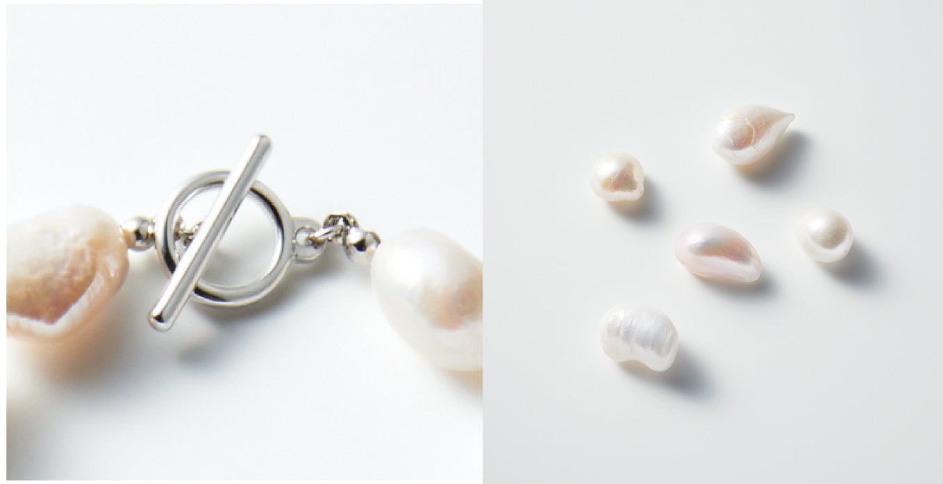 ふだん使いにこそ本物を身につけたい、大人のセカンドパールに。マンテルの留め具もポイントです