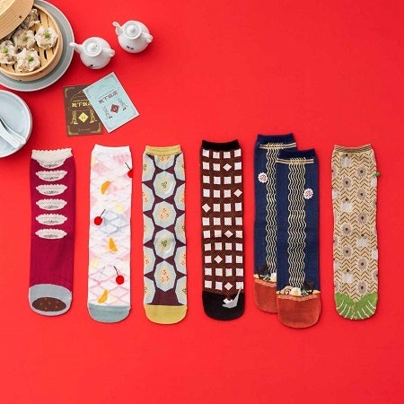町中華の人気メニューを足もとからファッションで楽しむコレクション「靴下飯店のおいしい中華ソックス」が ... - PR TIMES
