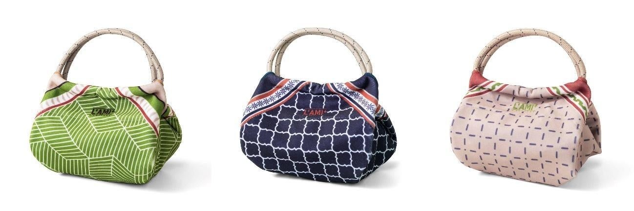 左から、〈グリーン×ベージュ〉〈ブルー×オレンジ〉〈ベージュ×オレンジ〉