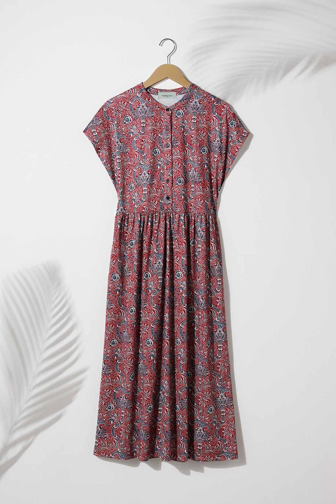 大人モリスの世界」を表現した「カットソーワンピース」と「カットソー