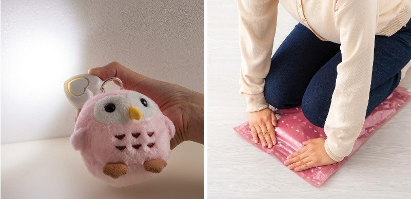 防犯ブザーはLEDライト付きで、おたすけ袋は衣類を入れた袋の上にゆっくりと座るだけで圧縮できます