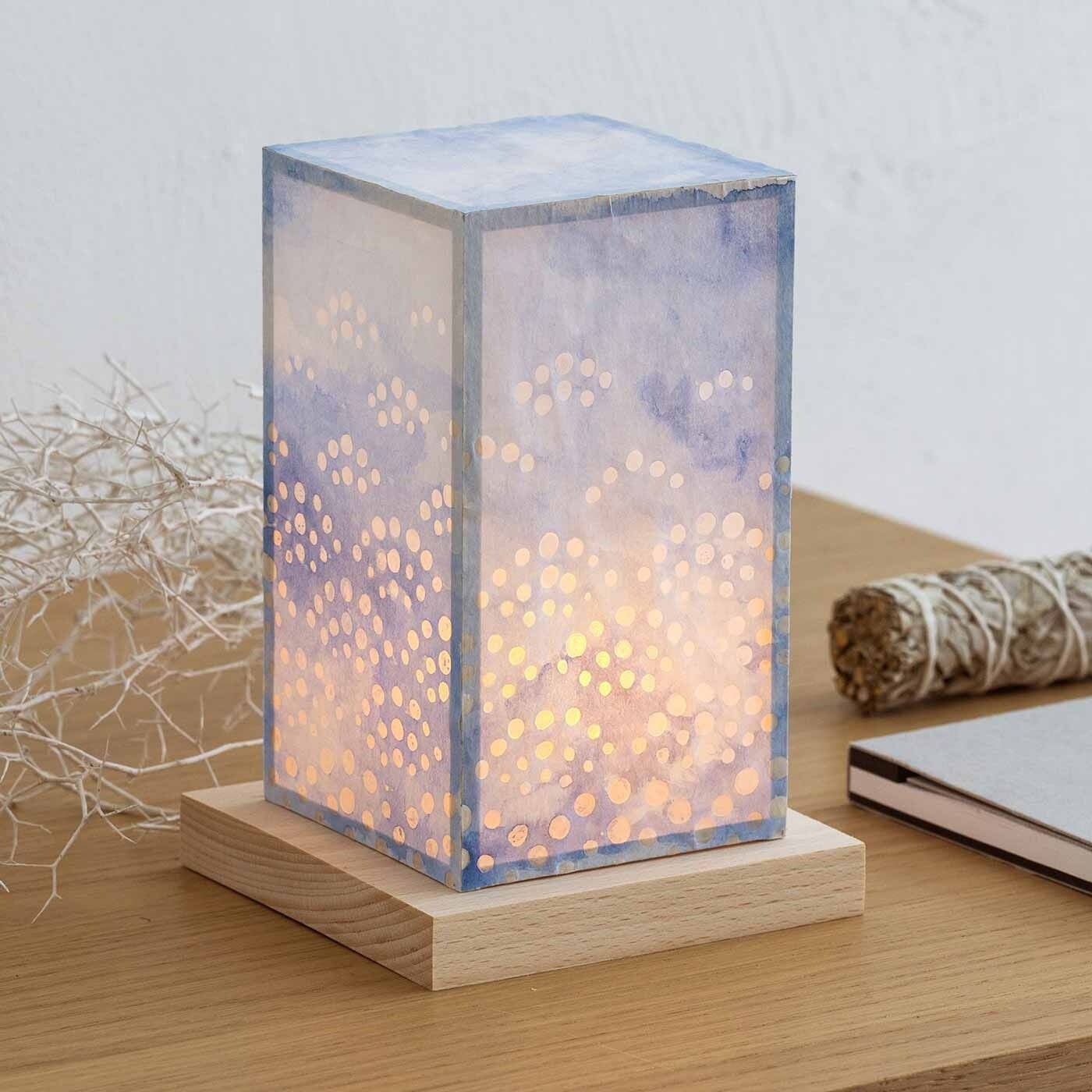 水彩絵の具を使って着色アレンジしても素敵に仕上がります