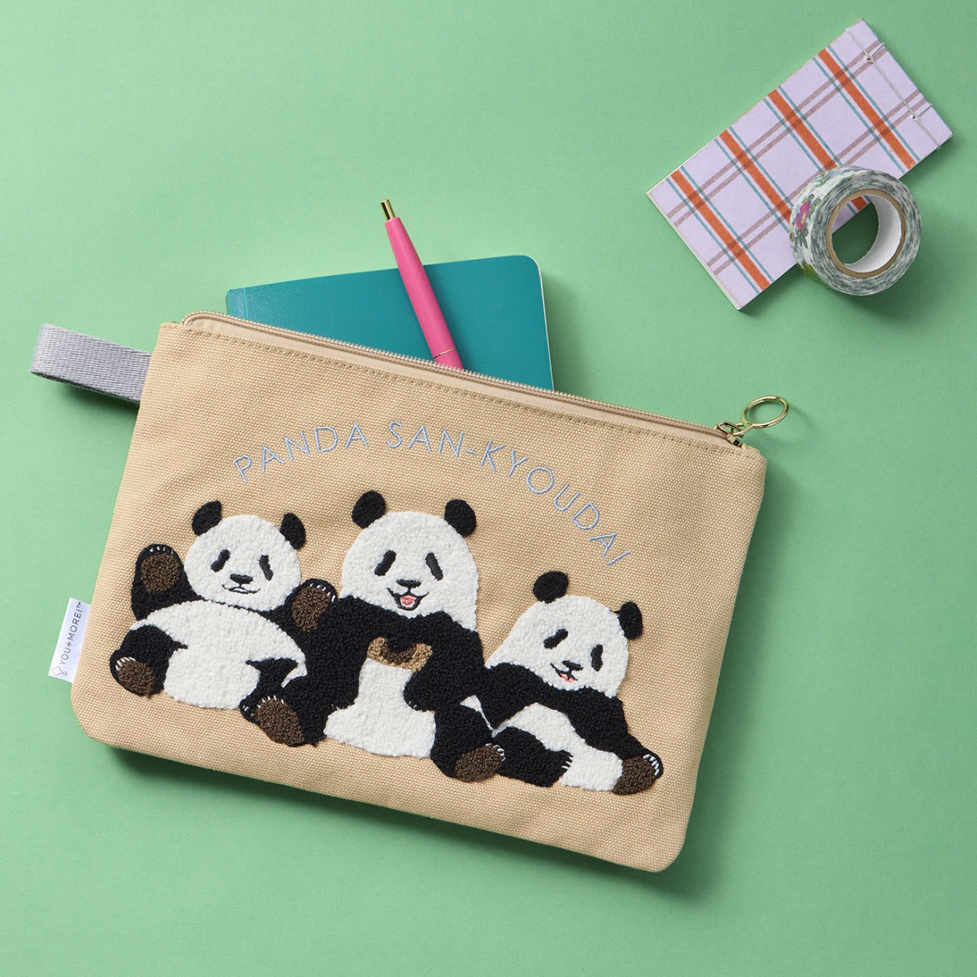 上野動物園の“シャンシャン・シャオシャオ・レイレイ”をモチーフにした