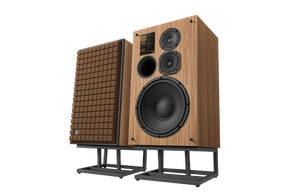 JBLホームシアターシステム初のセンターチャンネル搭載により、音声を JBLホームシアターシステム初のセンターチャンネル搭載により、音声を