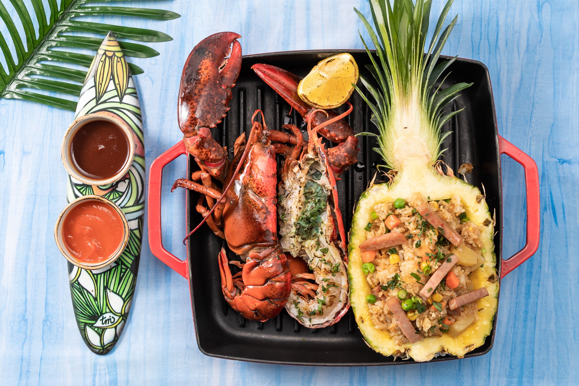 今年だけのオプションメニュー「カナディアンロブスターの炭火焼　パイナップルフライドライス」