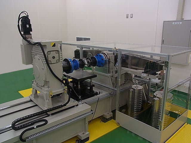 高精度トルク校正装置（宇都宮テクニカル＆プロダクトセンター内）