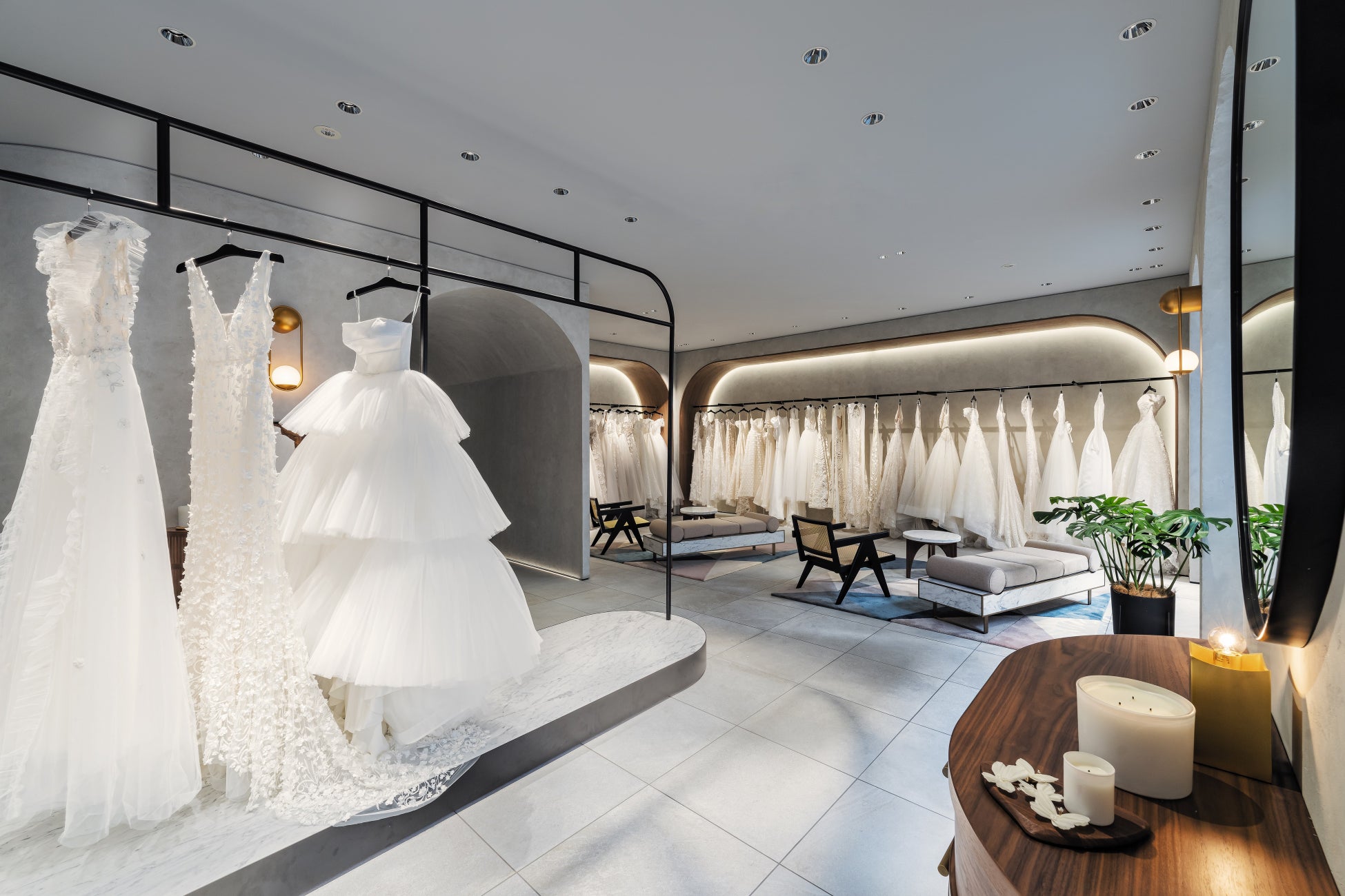 ウェディングドレスフロア