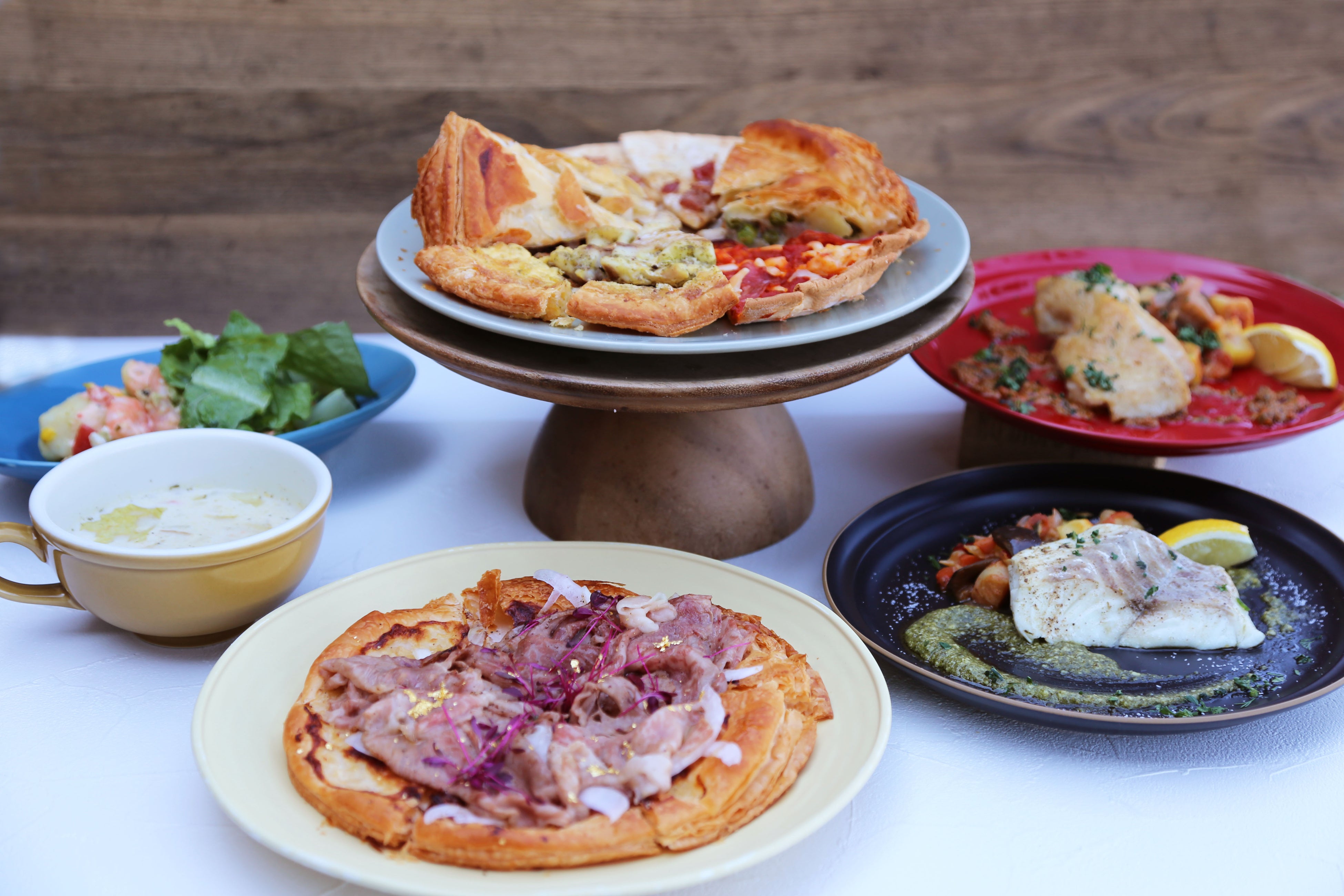 パイの日限定　松阪牛ランチパイ食べ放題コース