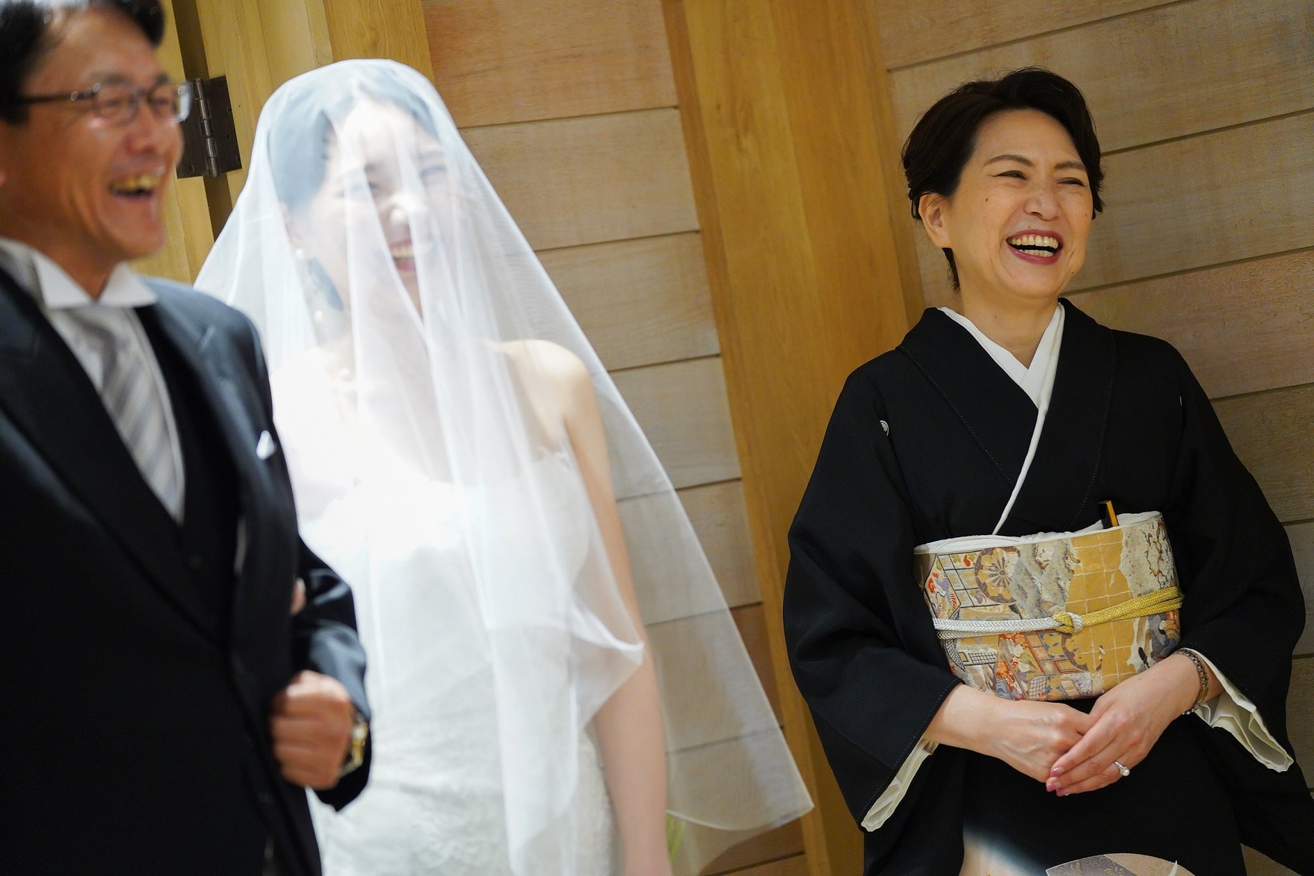 テイクアンドギヴ・ニーズ 顧客アンケート調査結婚式を挙げた理由と結婚式に対する満足度