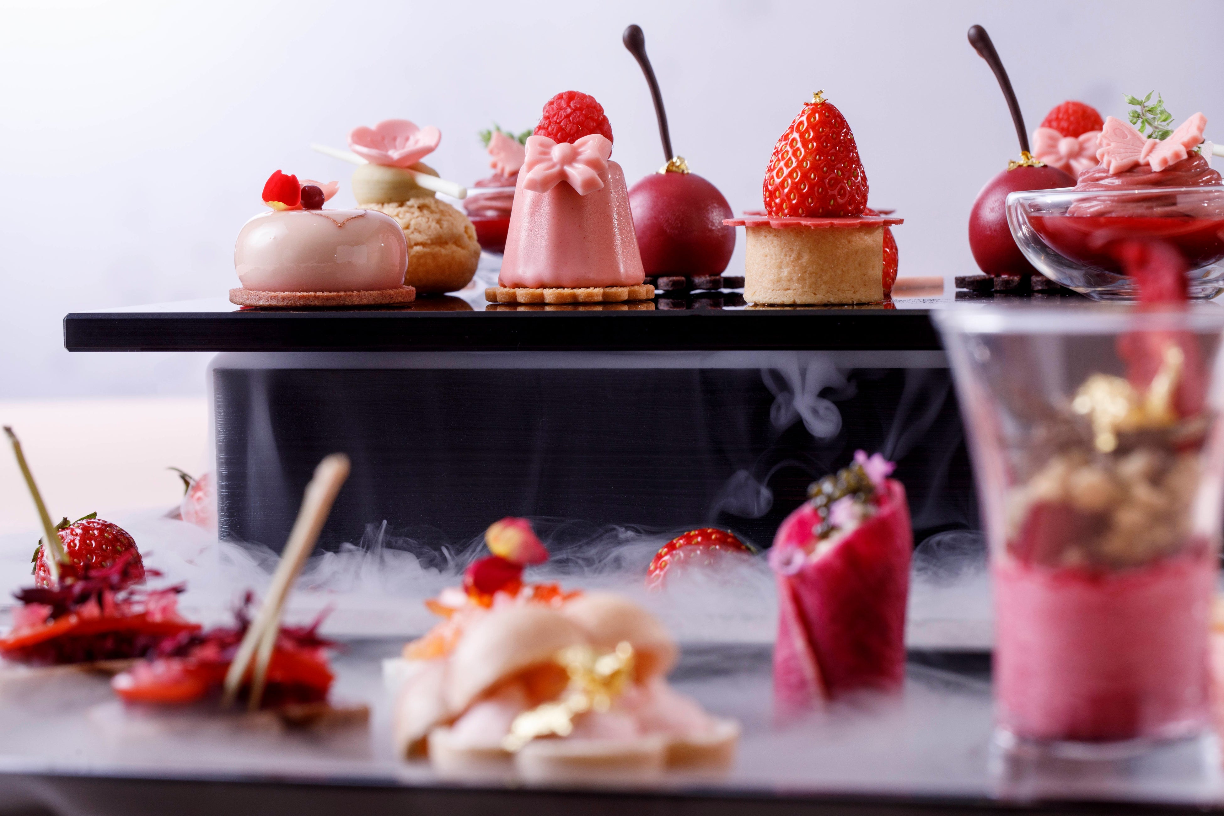 シグネチャー ピンクブロッサム アフタヌーンティー